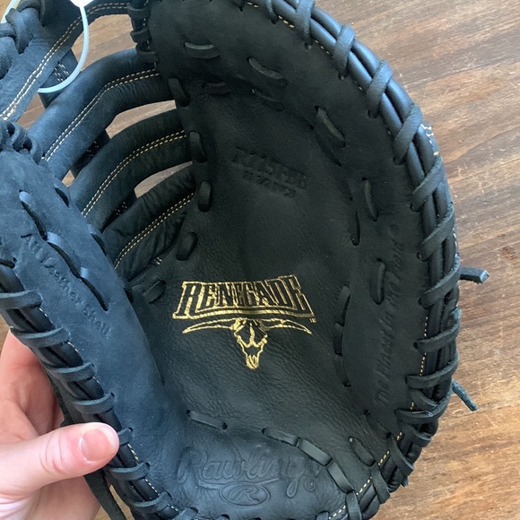 *SOLD*Baseball glove! NWT - Picture 2 of 6